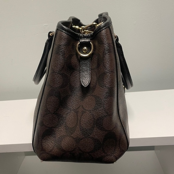 Coach Margot Carryall & Matching Wristlet - Picture 4 of 16